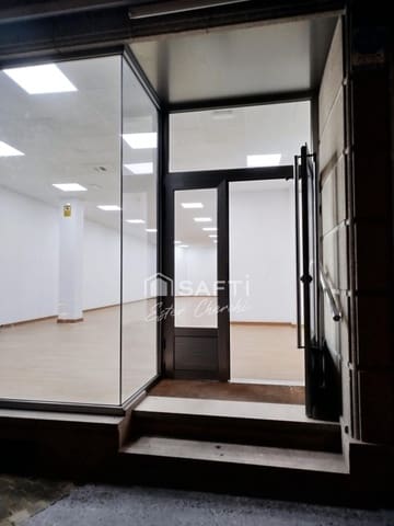 Kommersiell til leie i Ames - € 2 200 (Ref: 9595342)