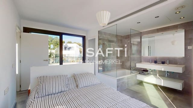 4 sypialnia Willa na sprzedaż w Calella de Palafrugell, Palafrugell z basenem garażem - 825 000 € (Ref: 9595343)