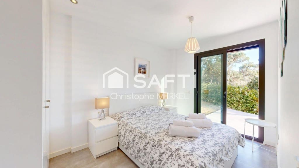 4 sypialnia Willa na sprzedaż w Calella de Palafrugell z basenem garażem - 825 000 € (Ref: 9595343)