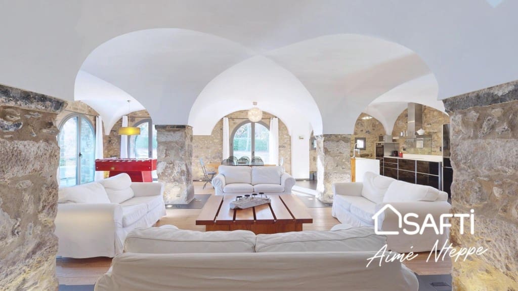 4 bedroom Finca/Country House for sale in Sant Joan les Fonts with pool garage - € 1,250,000 (Ref: 9595344)