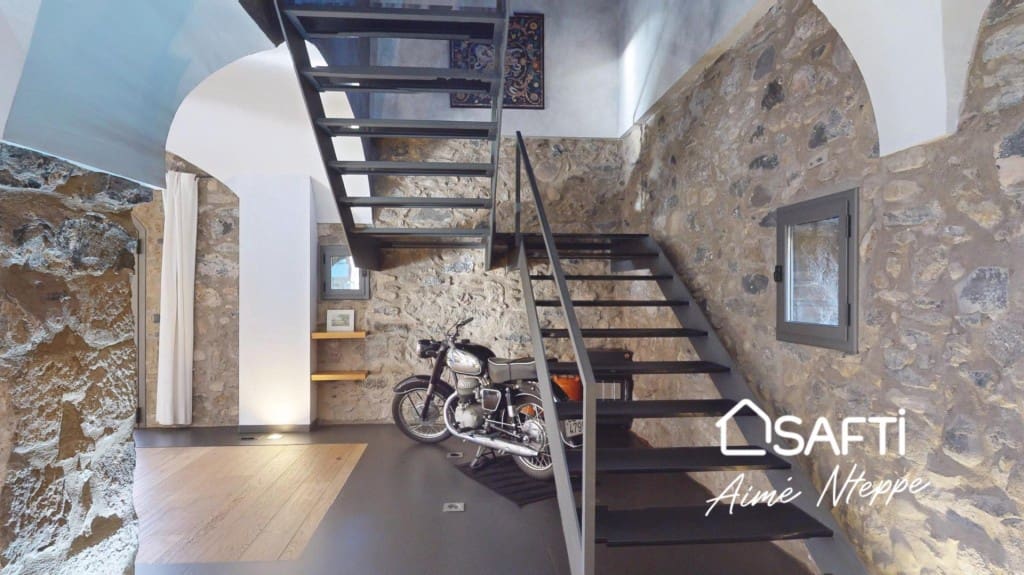 4 bedroom Finca/Country House for sale in Sant Joan les Fonts with pool garage - € 1,250,000 (Ref: 9595344)