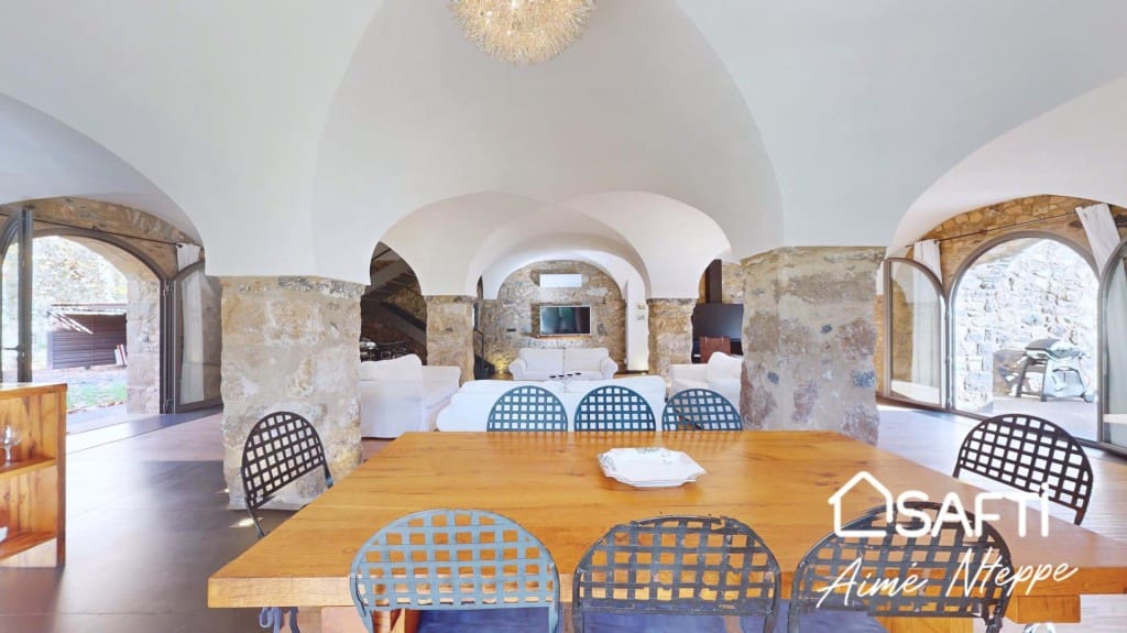 4 bedroom Finca/Country House for sale in Sant Joan les Fonts with pool garage - € 1,250,000 (Ref: 9595344)