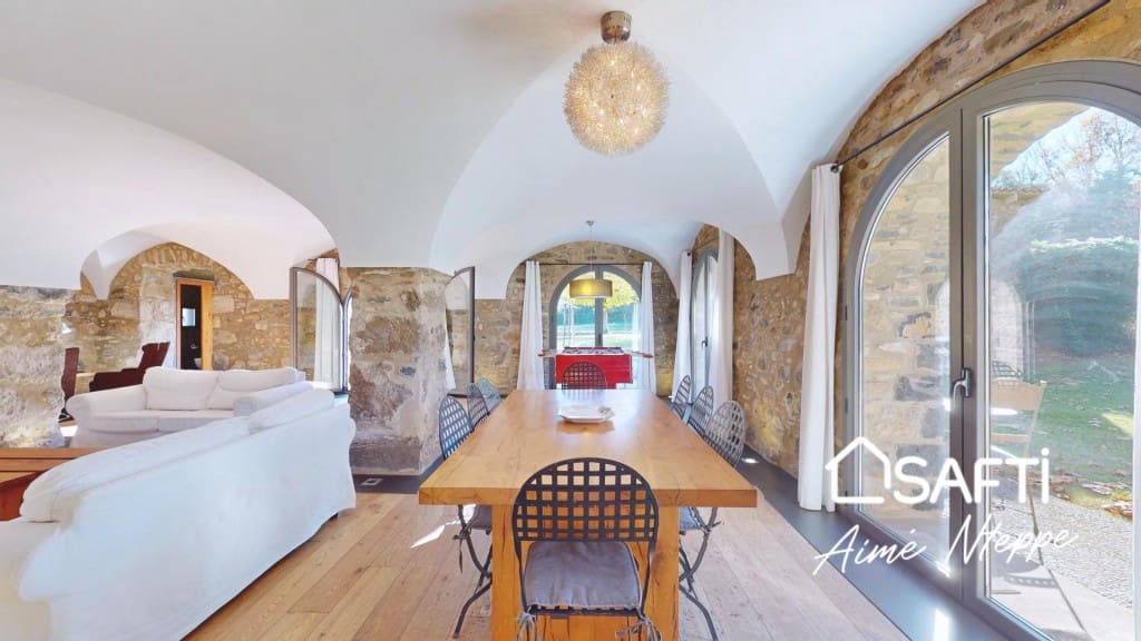 4 bedroom Finca/Country House for sale in Sant Joan les Fonts with pool garage - € 1,250,000 (Ref: 9595344)