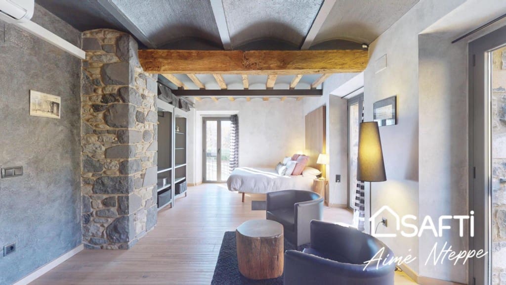 4 bedroom Finca/Country House for sale in Sant Joan les Fonts with pool garage - € 1,250,000 (Ref: 9595344)