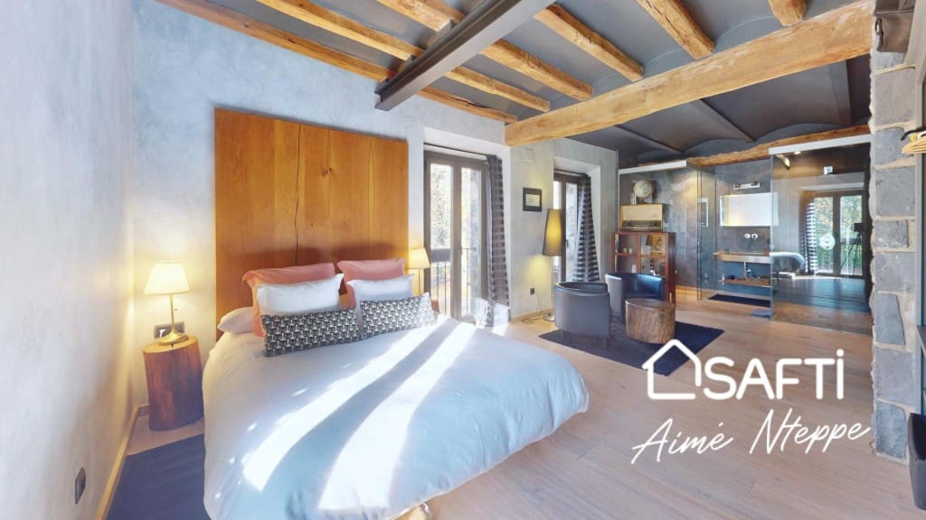 4 bedroom Finca/Country House for sale in Sant Joan les Fonts with pool garage - € 1,250,000 (Ref: 9595344)