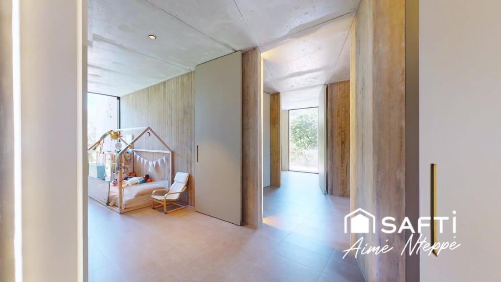 6 bedroom Villa for sale in Sant Julia de Ramis with pool garage - € 985,000 (Ref: 9595345)