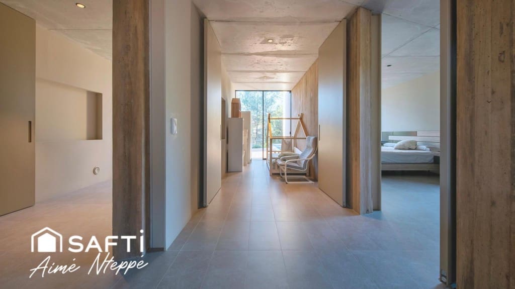 6 bedroom Villa for sale in Sant Julia de Ramis with pool garage - € 985,000 (Ref: 9595345)