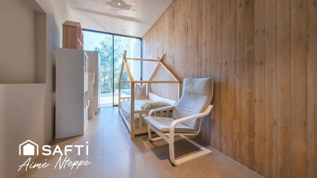 6 bedroom Villa for sale in Sant Julia de Ramis with pool garage - € 985,000 (Ref: 9595345)