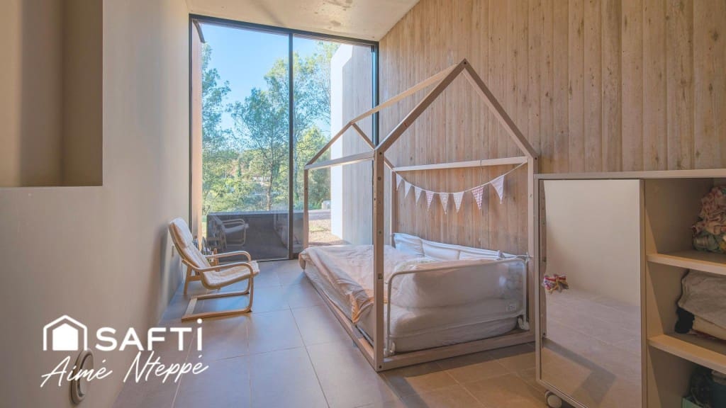 6 bedroom Villa for sale in Sant Julia de Ramis with pool garage - € 985,000 (Ref: 9595345)