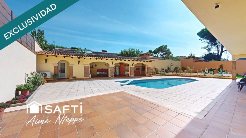 5 bedroom Villa for sale in Girona city with pool garage - € 630,000 (Ref: 9595346)