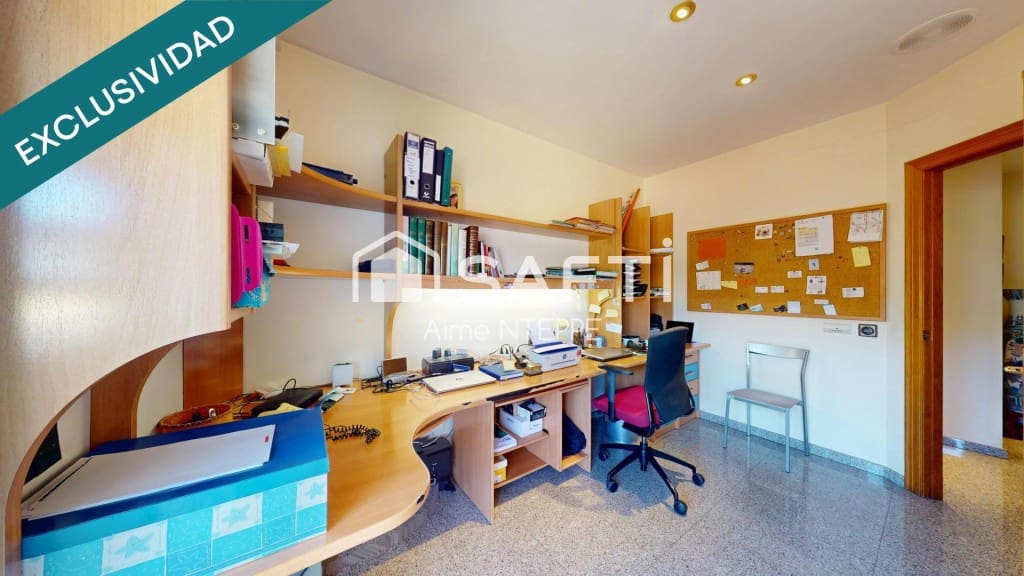 5 bedroom Villa for sale in Girona city with pool garage - € 630,000 (Ref: 9595346)