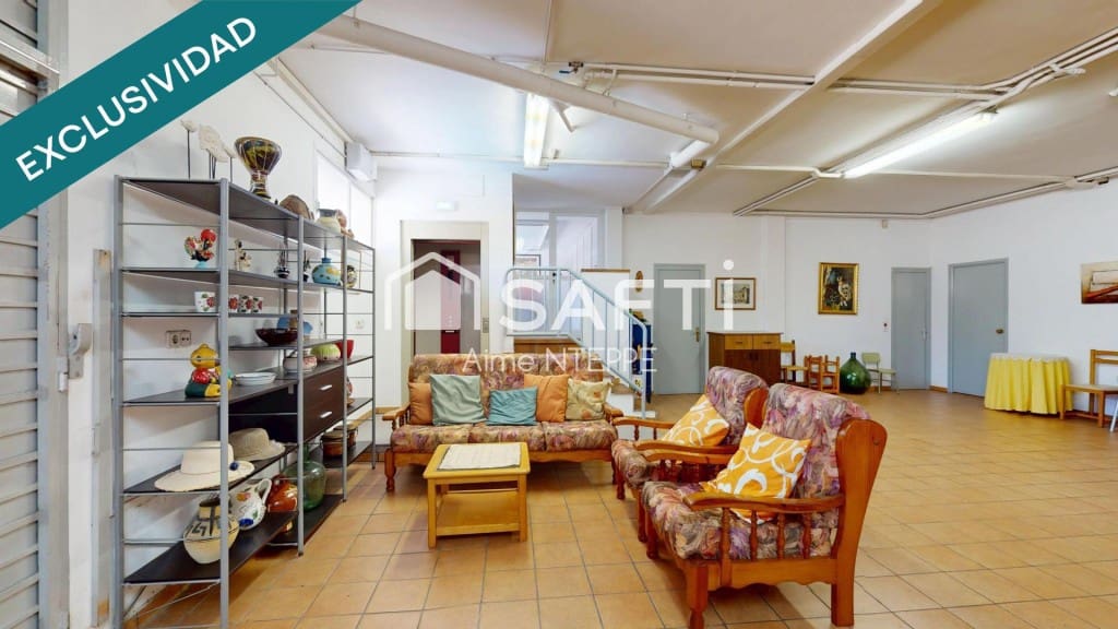 5 bedroom Villa for sale in Girona city with pool garage - € 630,000 (Ref: 9595346)