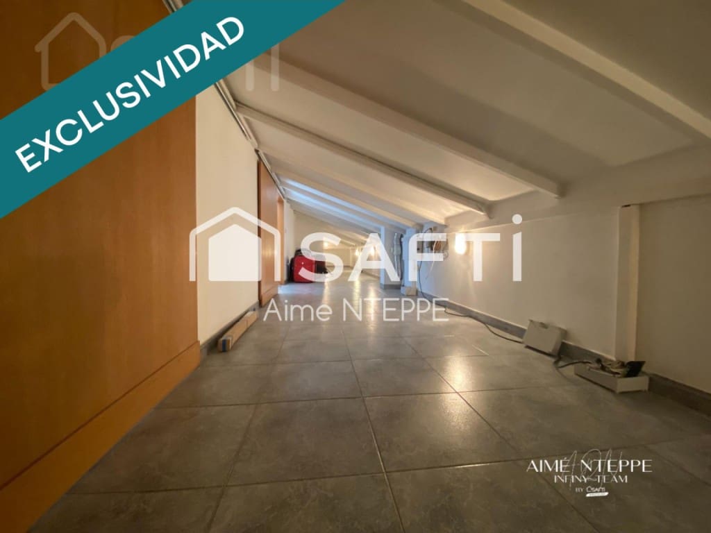 5 bedroom Villa for sale in Girona city with pool garage - € 630,000 (Ref: 9595346)