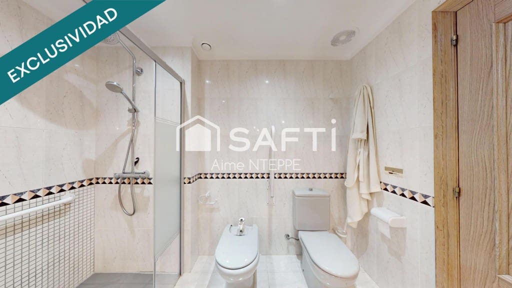 5 bedroom Villa for sale in Girona city with pool garage - € 630,000 (Ref: 9595346)