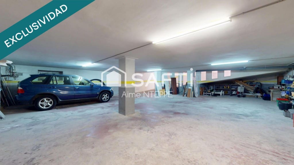 5 bedroom Villa for sale in Girona city with pool garage - € 630,000 (Ref: 9595346)