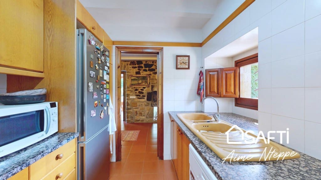 7 soveværelse Finca/Landehus til salg i Palol de Revardit med swimmingpool garage - € 949.650 (Ref: 9595347)