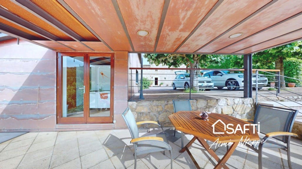 7 soveværelse Finca/Landehus til salg i Palol de Revardit med swimmingpool garage - € 949.650 (Ref: 9595347)