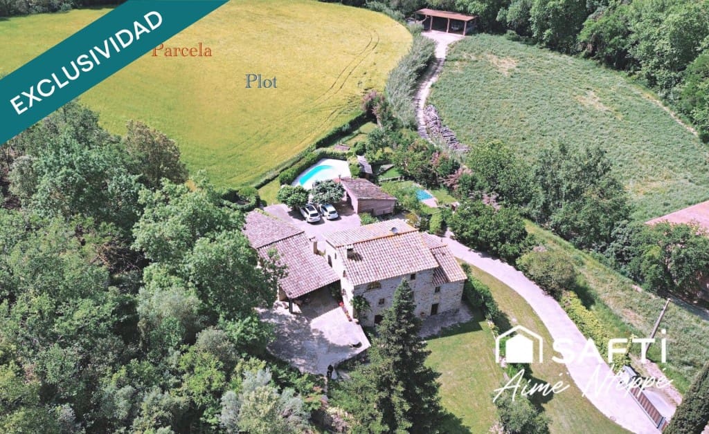 7 soveværelse Finca/Landehus til salg i Palol de Revardit med swimmingpool garage - € 949.650 (Ref: 9595347)
