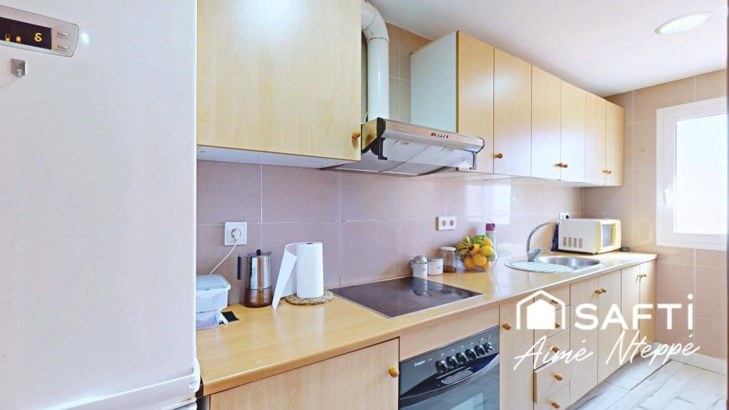 2 bedroom Penthouse for sale in Palamos - € 244,000 (Ref: 9595348)