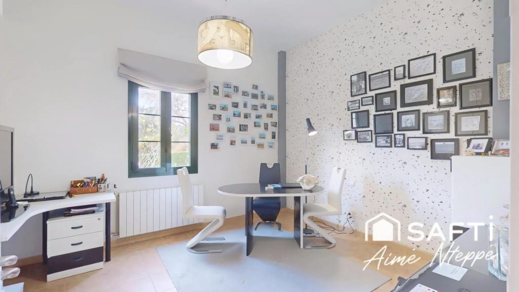 5 bedroom Villa for sale in Sant Julia de Ramis with pool garage - € 755,000 (Ref: 9595349)