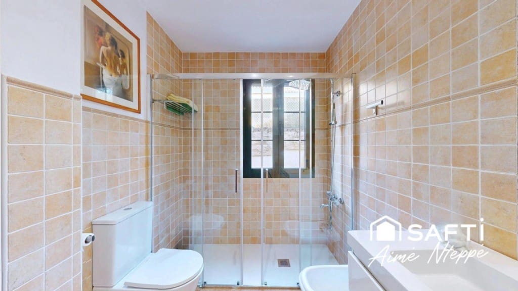 5 bedroom Villa for sale in Sant Julia de Ramis with pool garage - € 755,000 (Ref: 9595349)