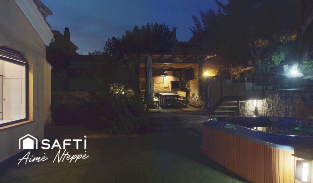 5 bedroom Villa for sale in Sant Julia de Ramis with pool garage - € 755,000 (Ref: 9595349)