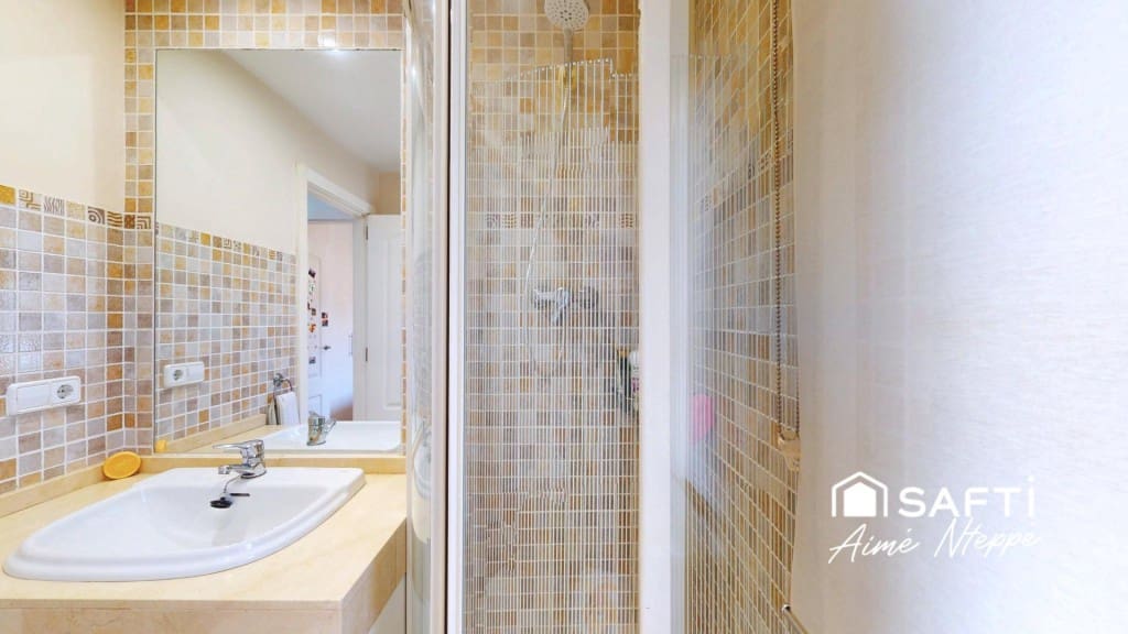 5 bedroom Villa for sale in Sant Julia de Ramis with pool garage - € 755,000 (Ref: 9595349)