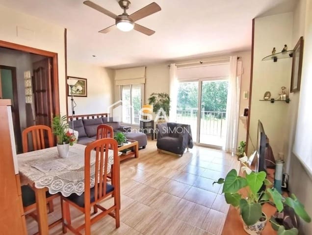 4 soverom Villa til salgs i Urbanitzacions del Nord, Lloret de Mar med svømmebasseng garasje - € 275 000 (Ref: 9595356)