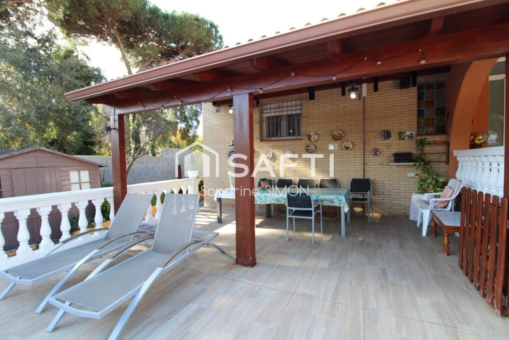 6 soveværelse Villa til salg i Vidreres med swimmingpool garage - € 490.000 (Ref: 9595358)