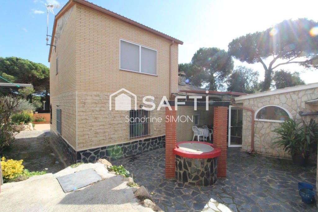 6 soveværelse Villa til salg i Vidreres med swimmingpool garage - € 490.000 (Ref: 9595358)