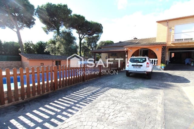 6 soveværelse Villa til salg i La Goba, Vidreres med swimmingpool garage - € 490.000 (Ref: 9595358)