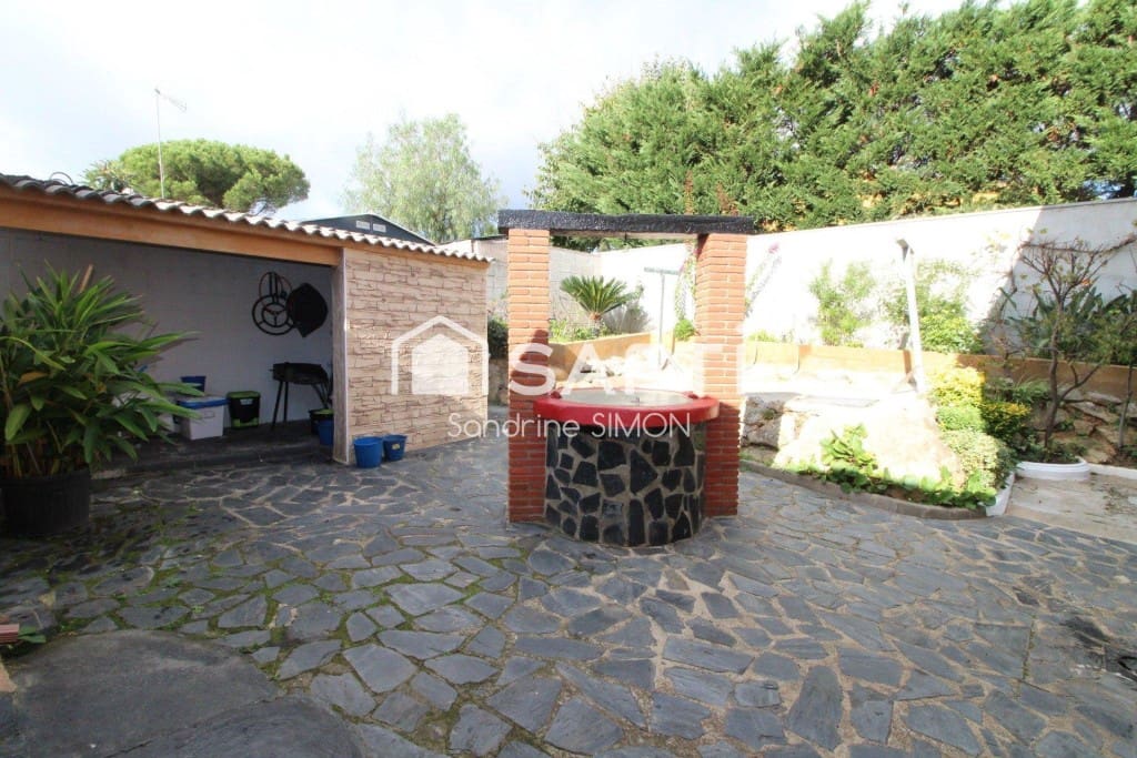 6 soveværelse Villa til salg i Vidreres med swimmingpool garage - € 490.000 (Ref: 9595358)