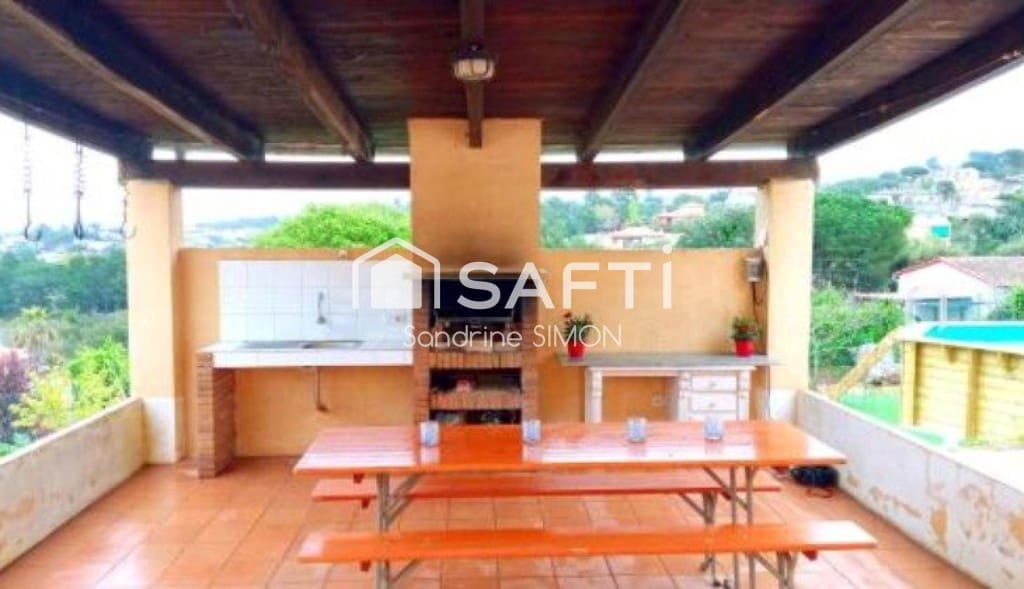 4 chambre Villa/Maison à vendre à Macanet de la Selva avec piscine - 265 000 € (Ref: 9595364)