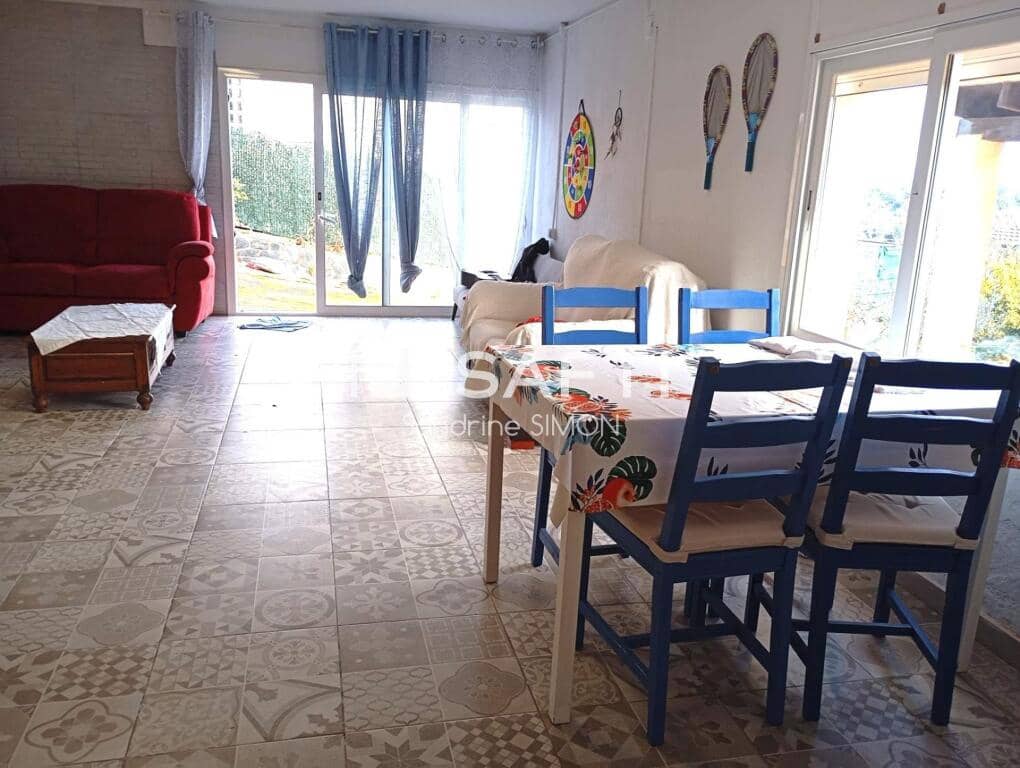 4 bedroom Villa for sale in Macanet de la Selva with pool - € 265,000 (Ref: 9595364)