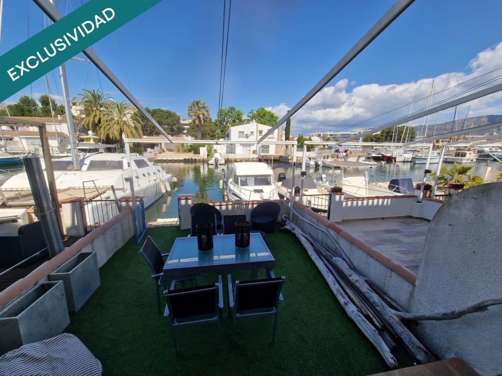 3 chambre Villa/Maison Mitoyenne à vendre à Roses avec garage - 399 000 € (Ref: 9595366)