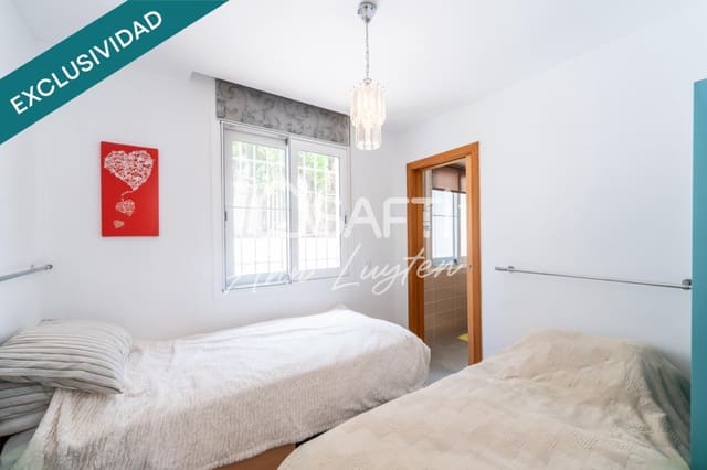 2 slaapkamer Appartement te koop in Roses met garage - € 330.000 (Ref: 9595369)