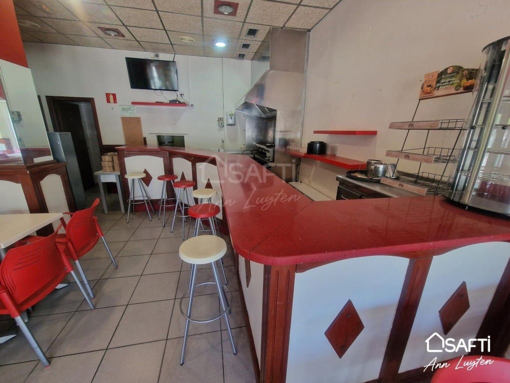 Kommersiell til salgs i Roses - € 175 000 (Ref: 9595370)