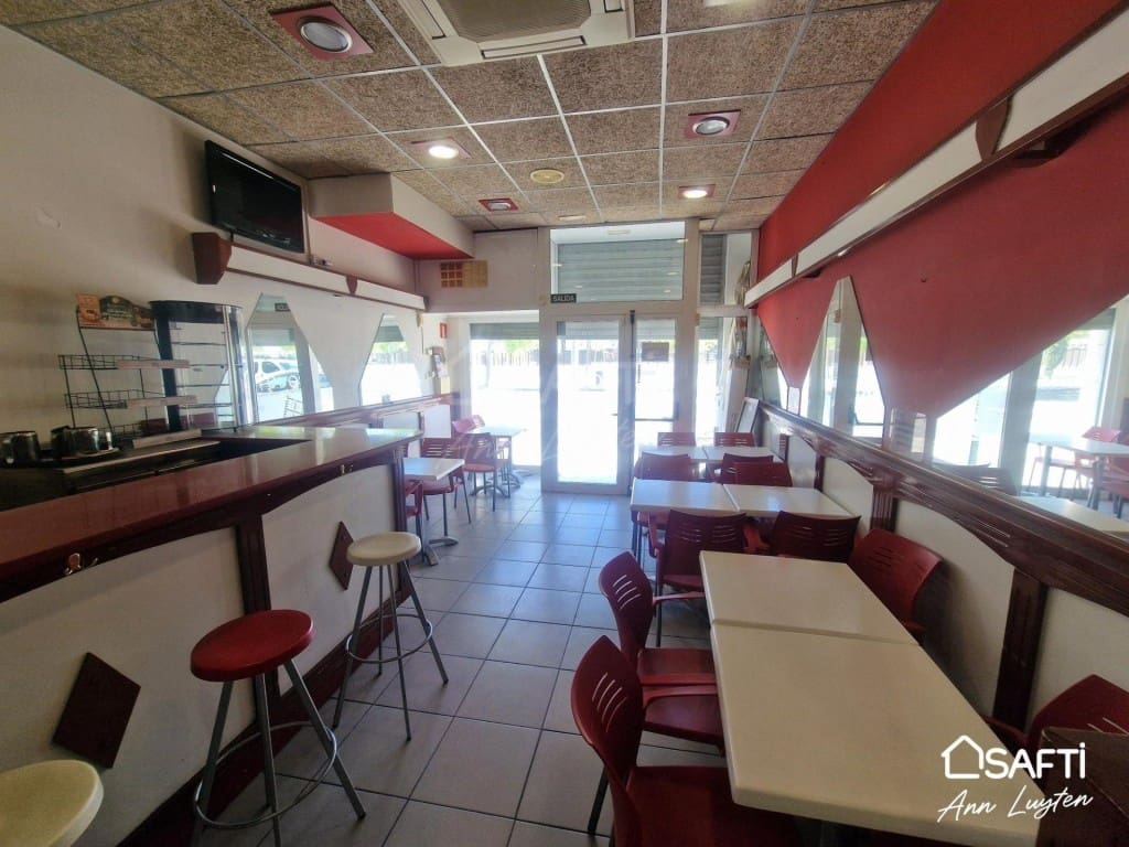 Kommersiell til salgs i Roses - € 175 000 (Ref: 9595370)