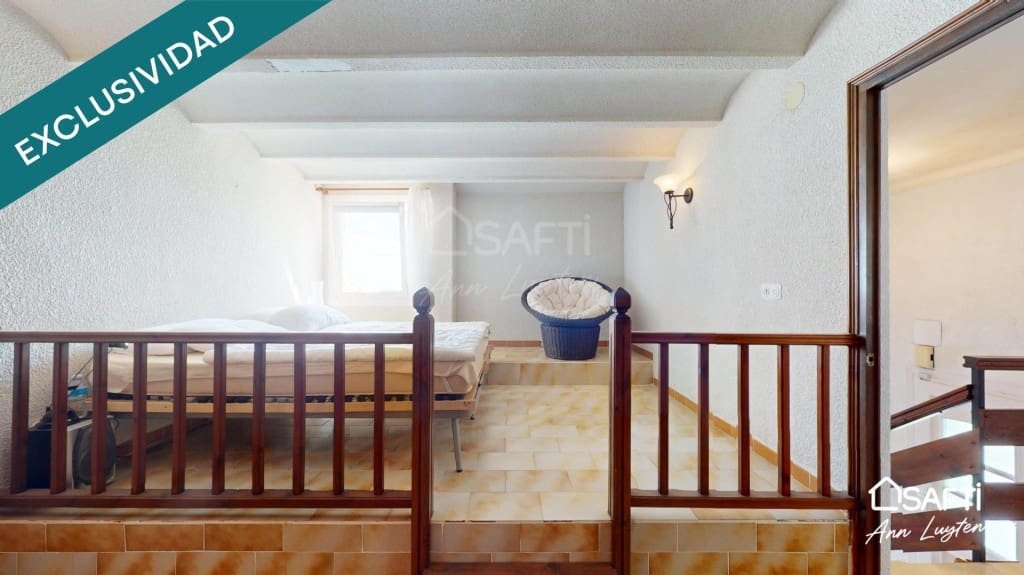 5 makuuhuone Huvila myytävänä paikassa Roses mukana 
autotalli - 650 000 € (Ref: 9595371)