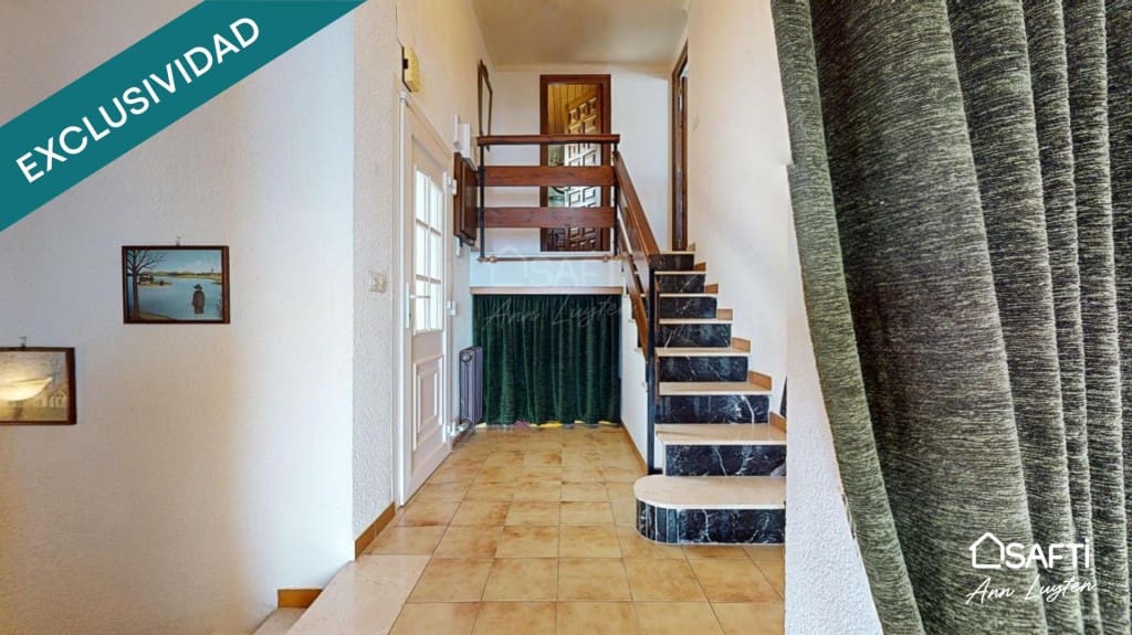 5 makuuhuone Huvila myytävänä paikassa Roses mukana 
autotalli - 650 000 € (Ref: 9595371)