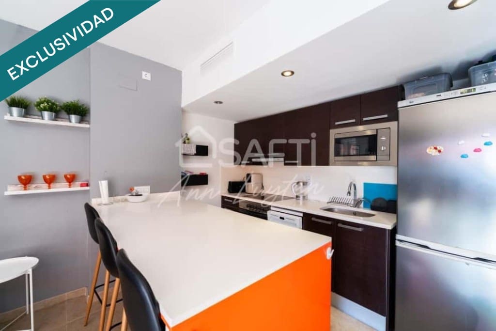 2 slaapkamer Appartement te koop in Roses met zwembad - € 245.000 (Ref: 9595372)