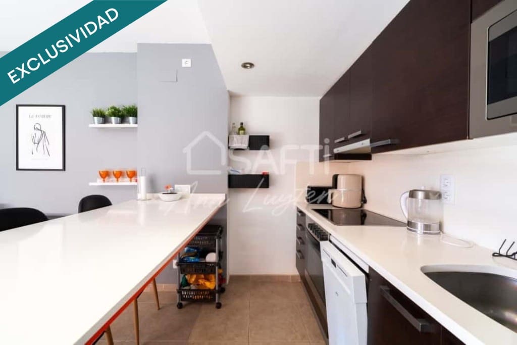 2 slaapkamer Appartement te koop in Roses met zwembad - € 245.000 (Ref: 9595372)