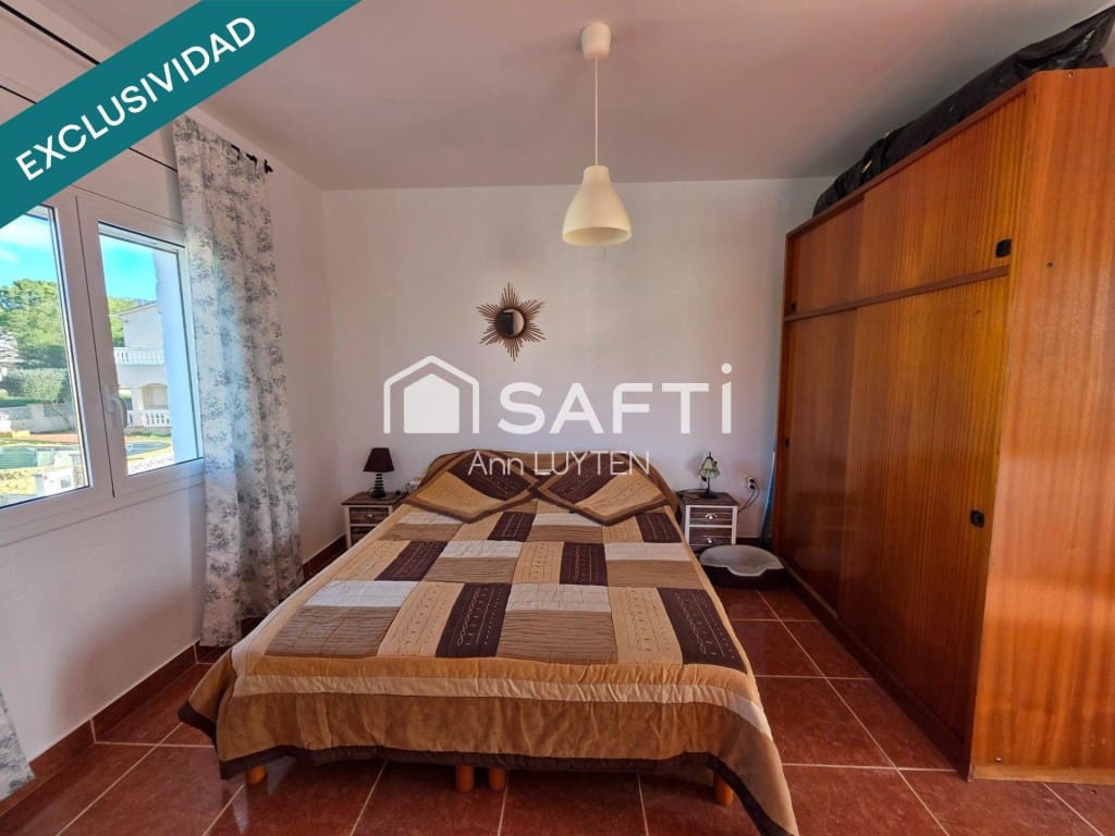 3 makuuhuone Huvila myytävänä paikassa Roses mukana 
autotalli - 549 800 € (Ref: 9595376)