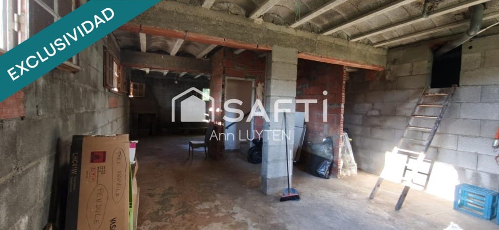 3 makuuhuone Huvila myytävänä paikassa Roses mukana 
autotalli - 549 800 € (Ref: 9595376)