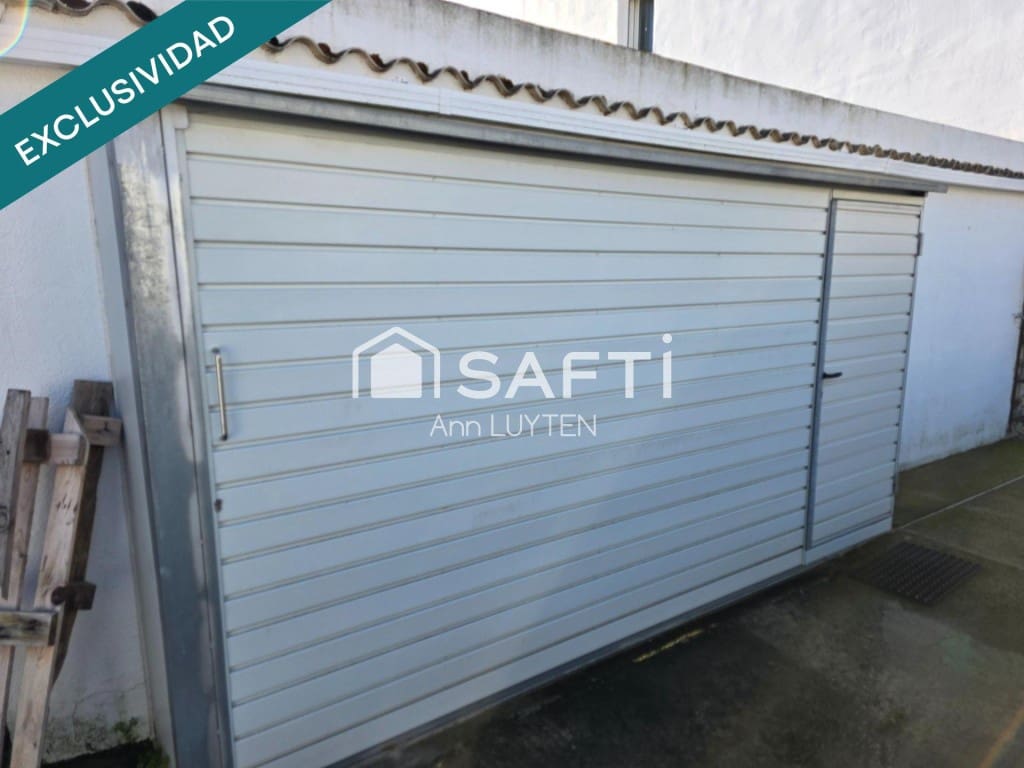 3 makuuhuone Huvila myytävänä paikassa Roses mukana 
autotalli - 549 800 € (Ref: 9595376)