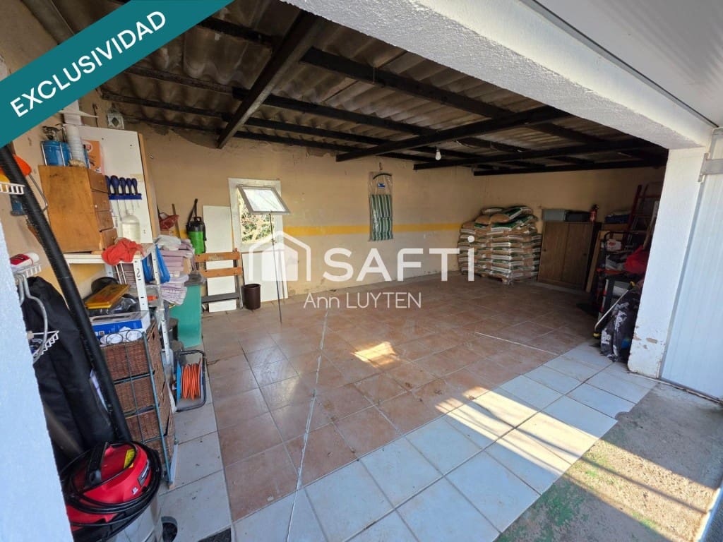 3 makuuhuone Huvila myytävänä paikassa Roses mukana 
autotalli - 549 800 € (Ref: 9595376)