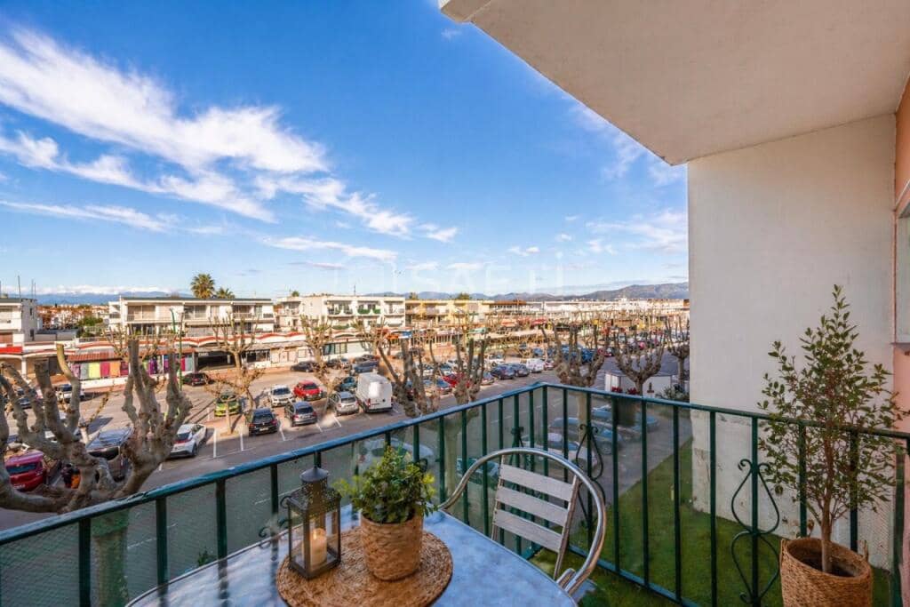 2 slaapkamer Appartement te koop in Empuriabrava - € 177.000 (Ref: 9595380)