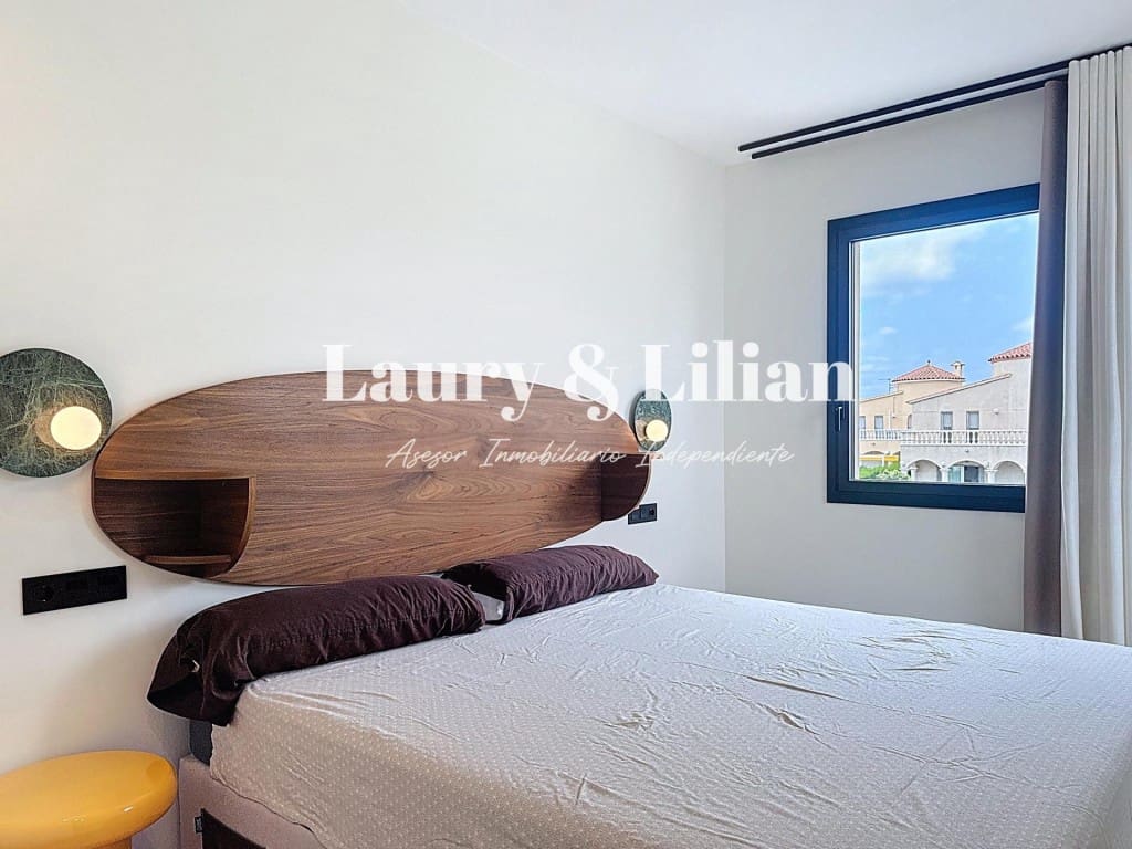 4 soveværelse Villa til salg i Empuriabrava med swimmingpool - € 1.450.000 (Ref: 9595382)