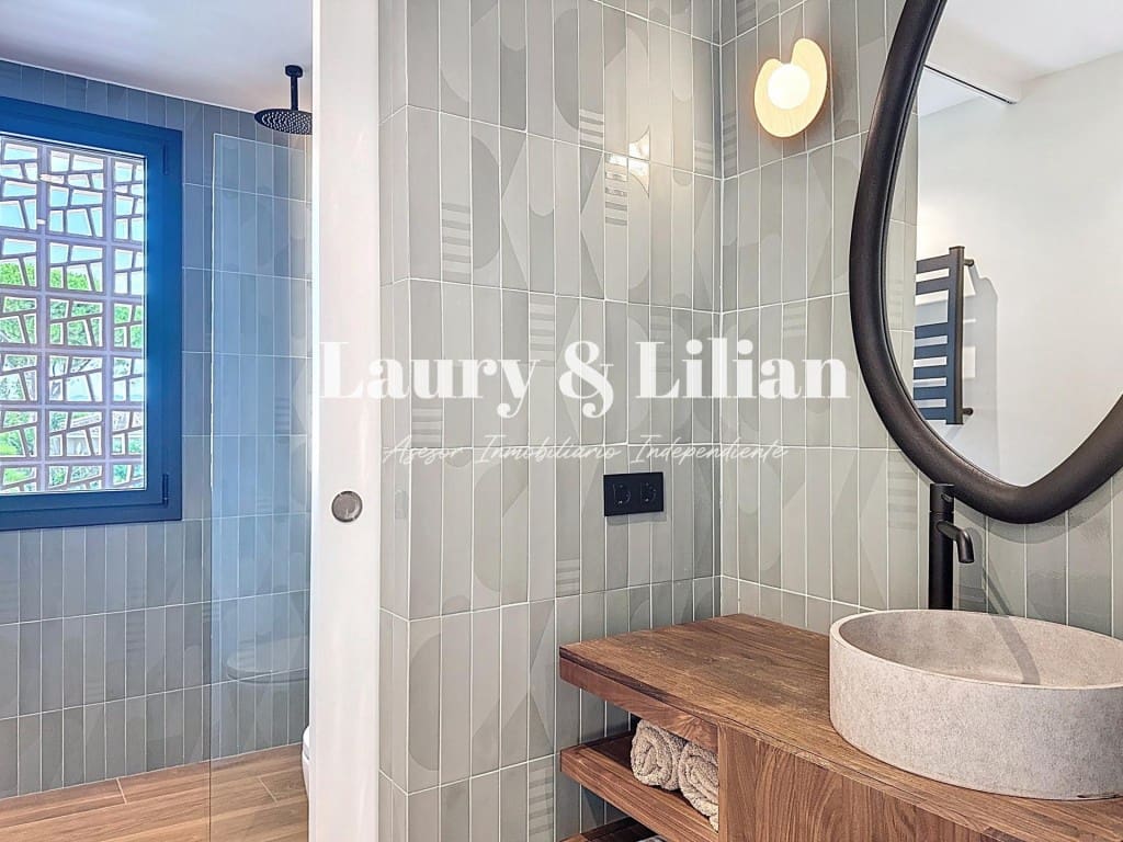 4 soveværelse Villa til salg i Empuriabrava med swimmingpool - € 1.450.000 (Ref: 9595382)