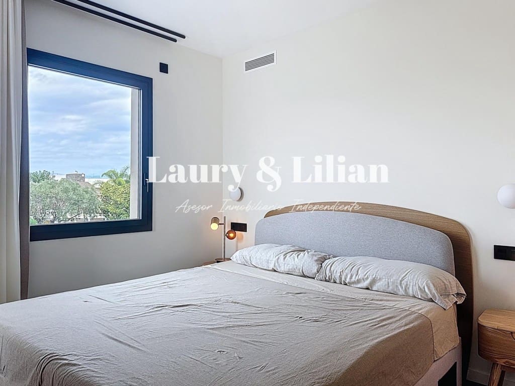 4 soveværelse Villa til salg i Empuriabrava med swimmingpool - € 1.450.000 (Ref: 9595382)